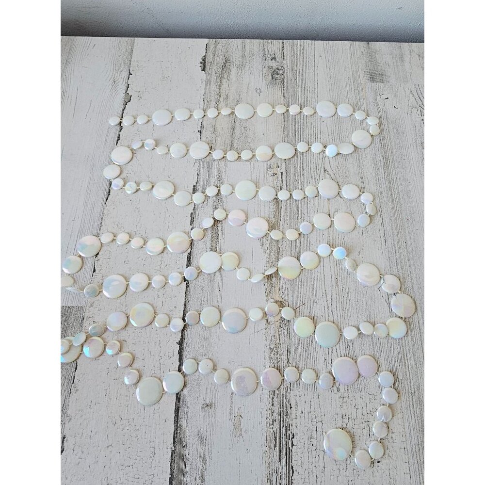 Circle‎ iridescent Garland ivory white tree vintage unique